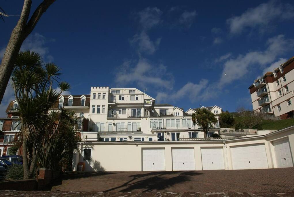 Vista Apartments, Goodrington Beach, Пейнтън Екстериор снимка